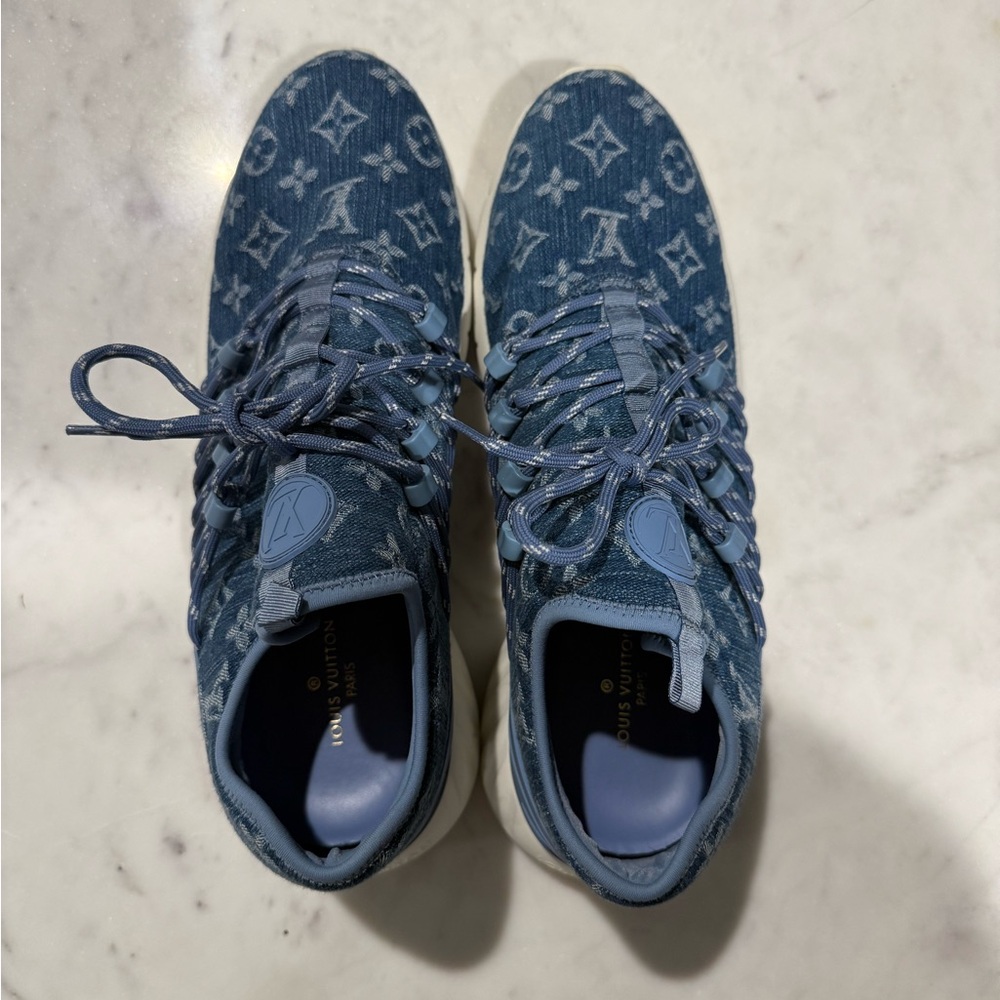 LOUIS VUITTON Fast Train Line Monogram Denim LV Logo Sneakers (size 9)